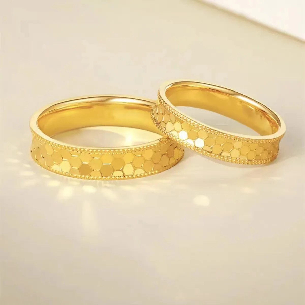 Anillo de nido de abeja brilla - Men'S Accessories Dubai reseña y precio